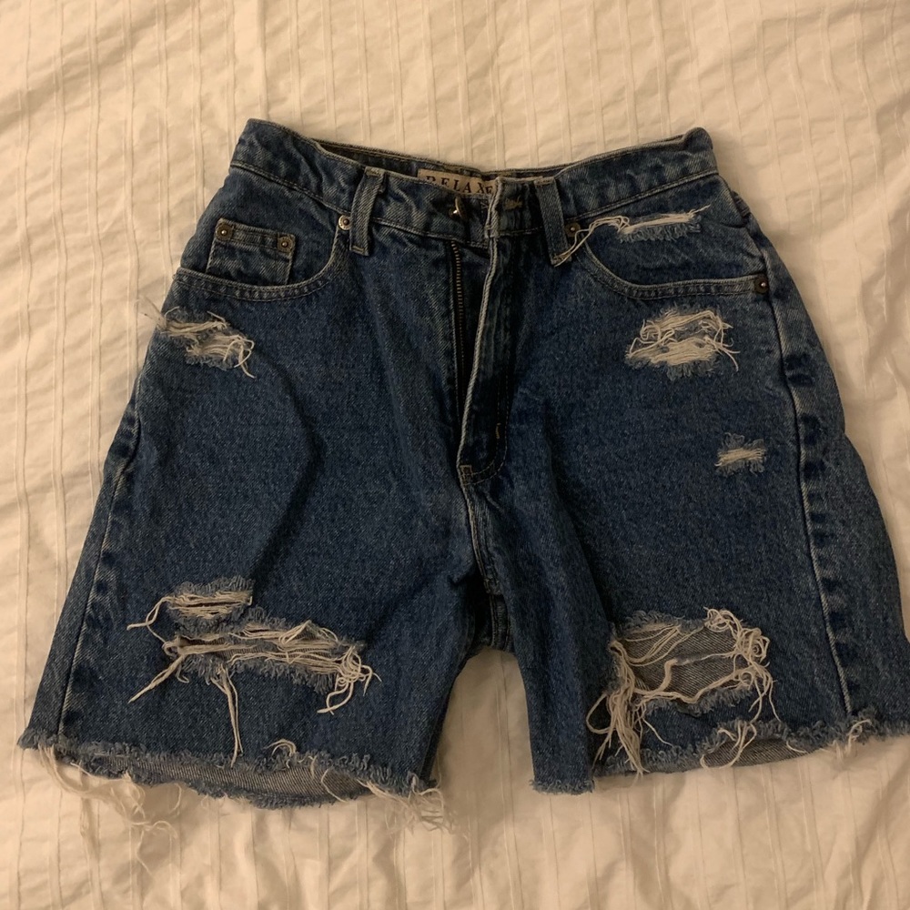 VINTAGE DISTRESSED SHORTS